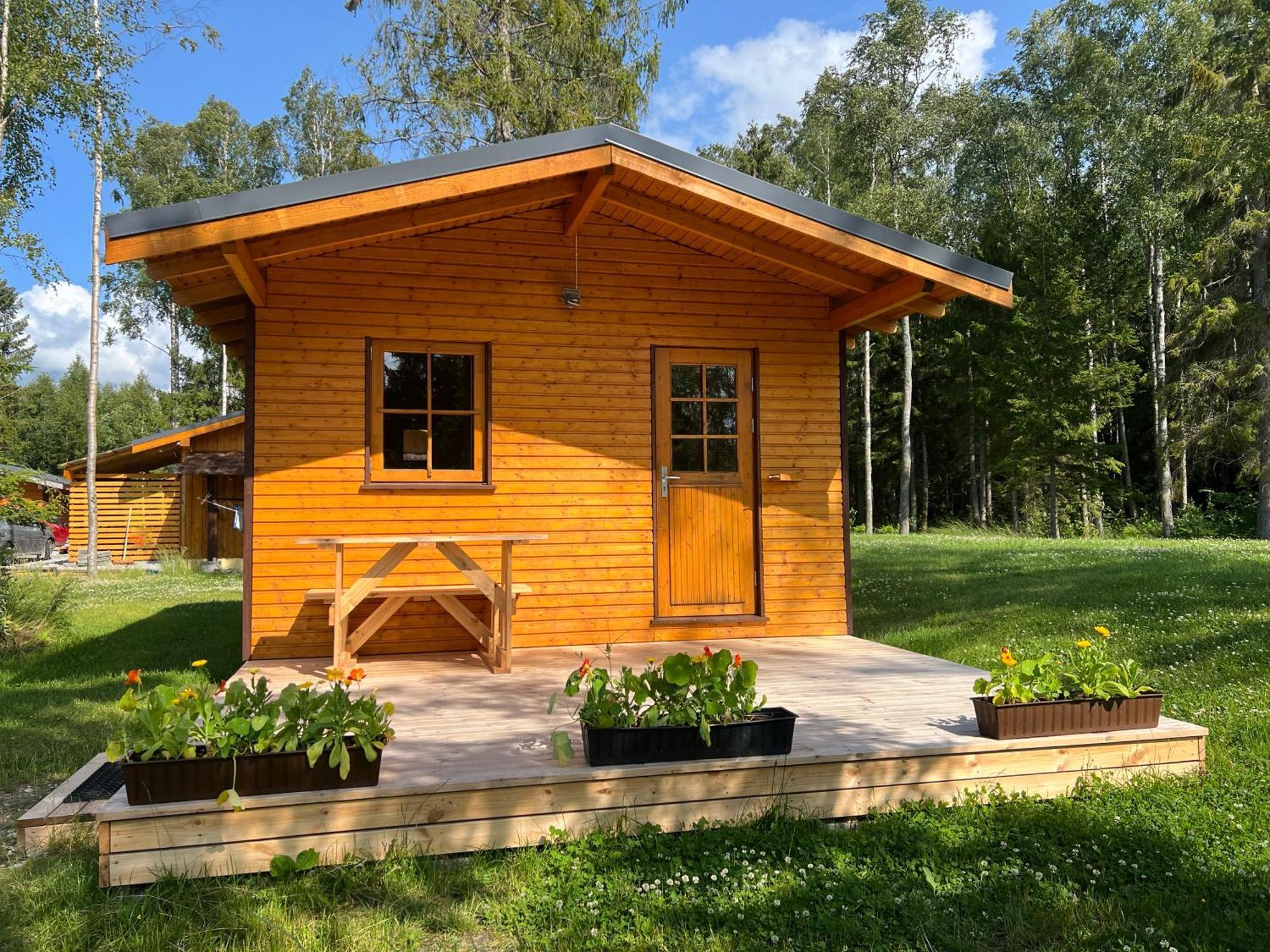Marika Puhkekuela - Metsanurga Oeoemaja "Shared Bathroom" Nova Luaran gambar